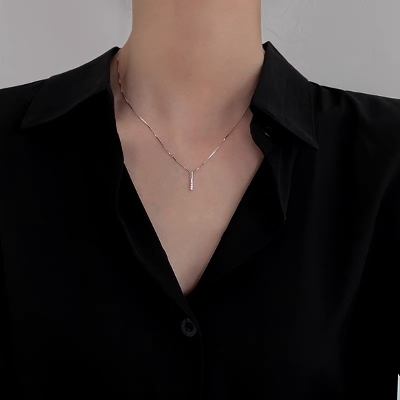 Five Gems Silver Necklace - Picture 2 of 7